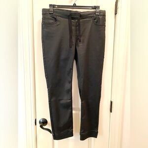 Kendall & Kylie black jogger jeans in coated denim stretch L NWOT